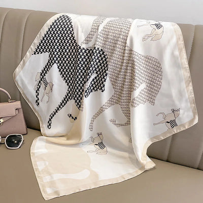 Elara's Luxus Seidenschal – Mode-Bandana für Frauen