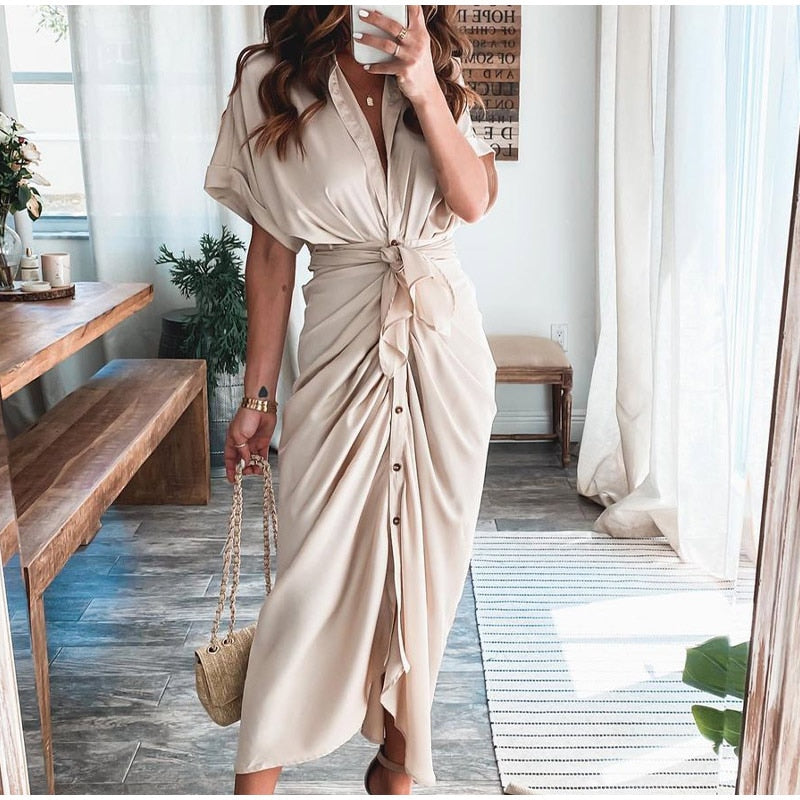 Damen Midikleid aus Baumwolle mit figurbetontem Schnitt und Knopfleiste