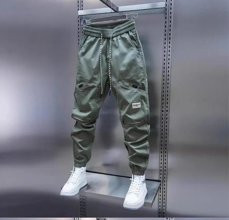 Edelstein™ | Sporthose mit Details