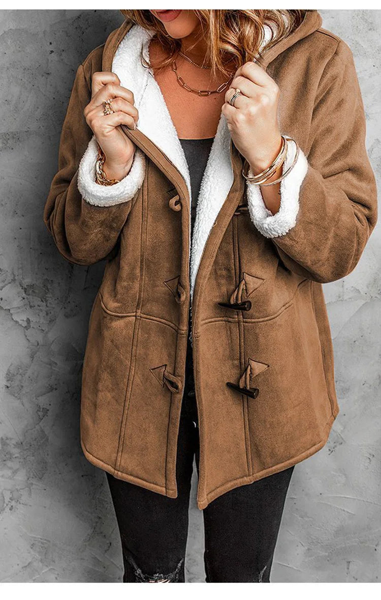 Mittellange Jacke mit Knopf und Kapuze