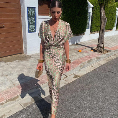 Kelsey - Long twisted V-neck dress
