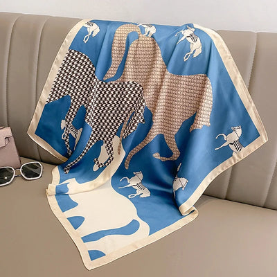 Elara's Luxus Seidenschal – Mode-Bandana für Frauen