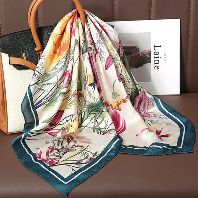 Elara's Luxus Seidenschal – Mode-Bandana für Frauen