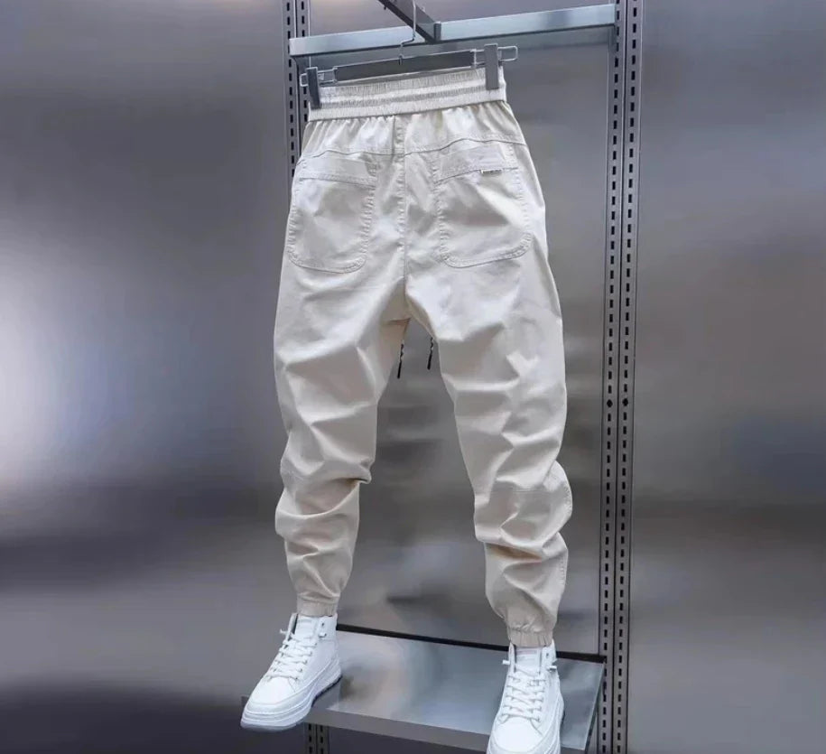 Edelstein™ | Sporthose mit Details