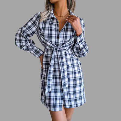 Klassisches kariertes Hemdkleid mit Taillenband