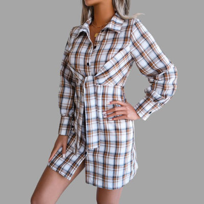Klassisches kariertes Hemdkleid mit Taillenband