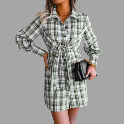 Klassisches kariertes Hemdkleid mit Taillenband