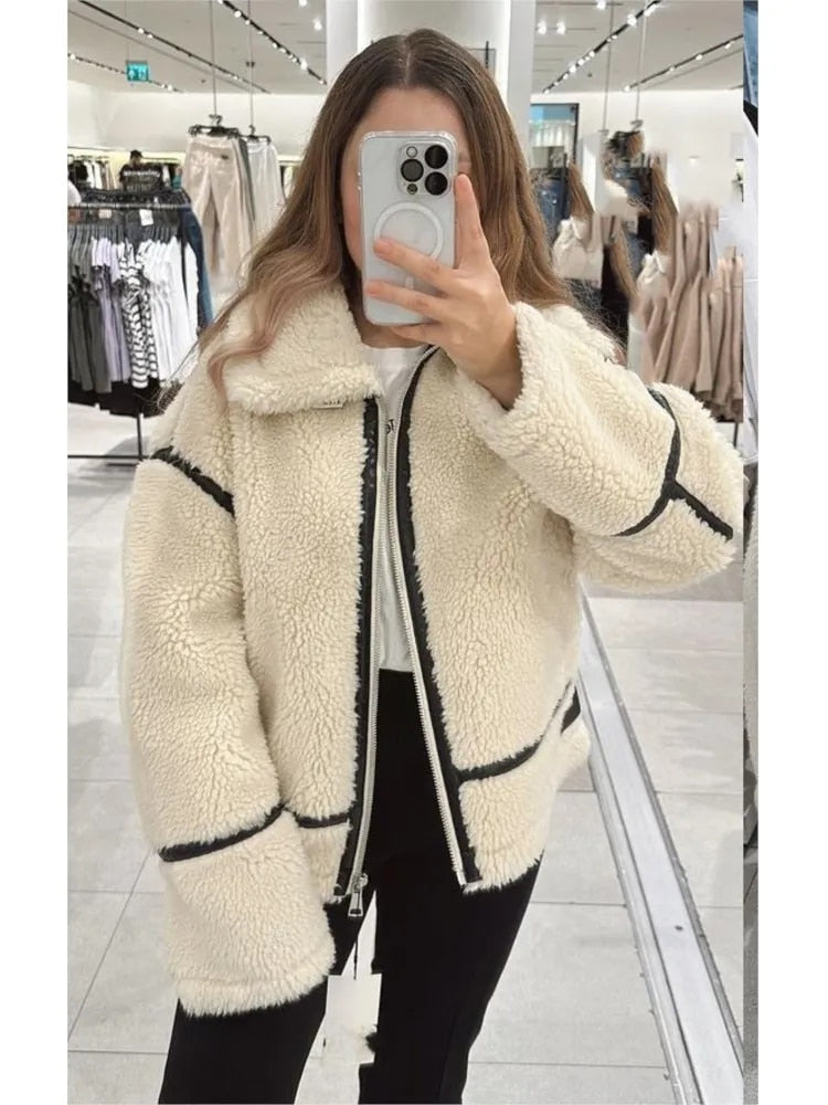 Jacke aus Teddybär-Kunstfell
