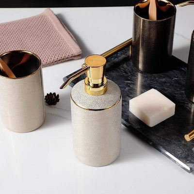 Armani Badezimmerzubehör Set