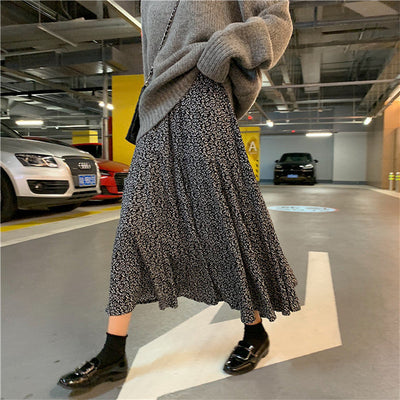 Ann – Luftiger Damenrock mit Blumenmuster