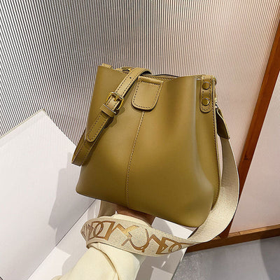 Tanya – Schlichte Bucket Bags mit breiten Schulterriemen