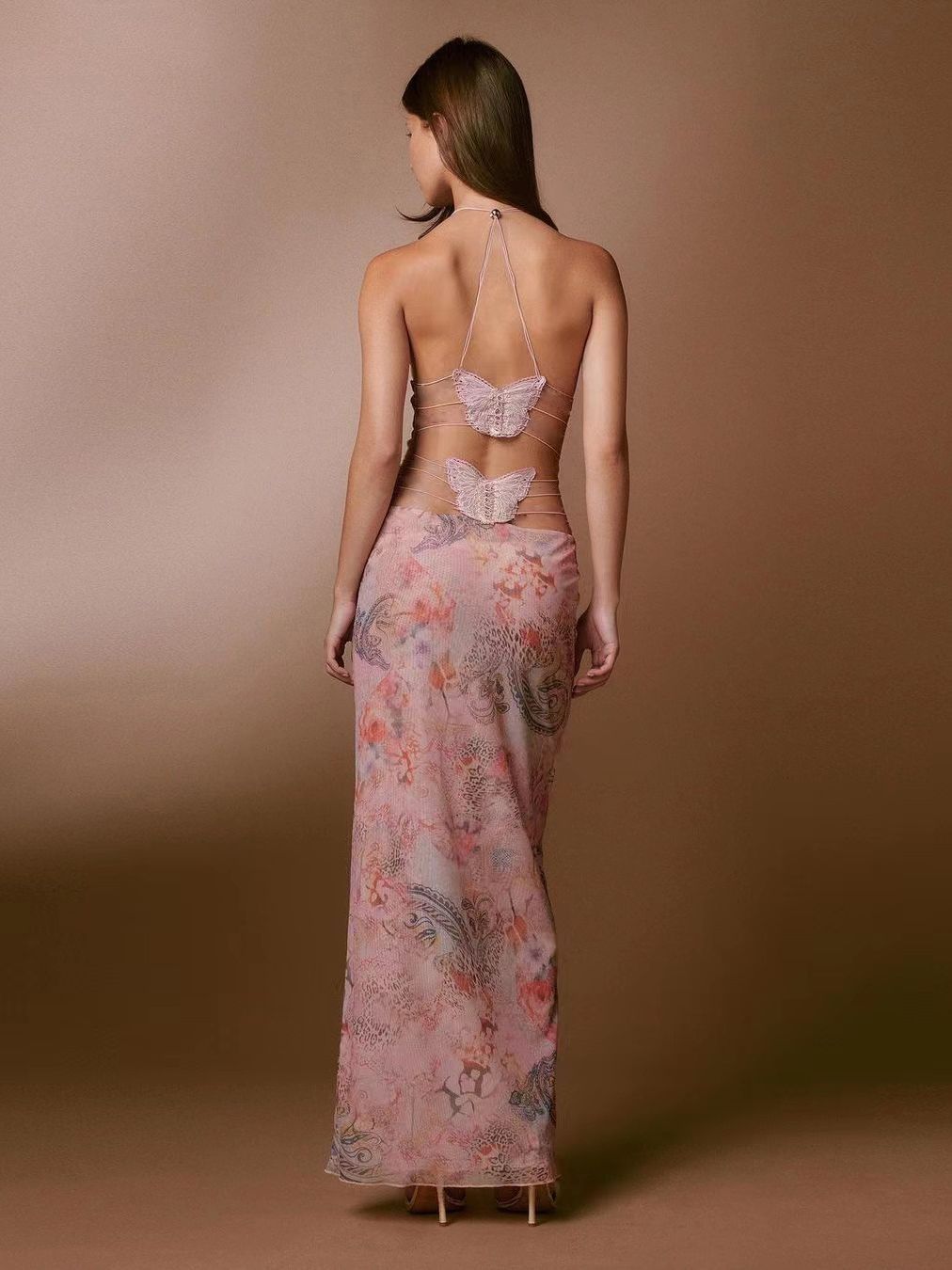 Phoebe – Sexy Slim Kleid mit floralem Druck und Spaghetti-Trägern