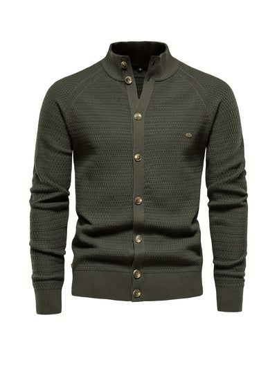 Klassisches Strickhirt