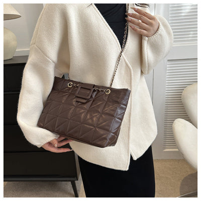 Diana – Trendige Schultertasche im Chanel-Stil mit Rauten-Muster und Kette