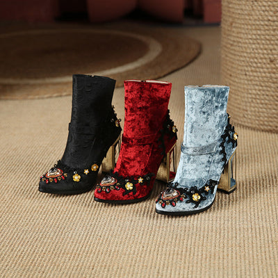 Emily – Gestickte Damenstiefel mit Perlenbesatz und Reißverschluss