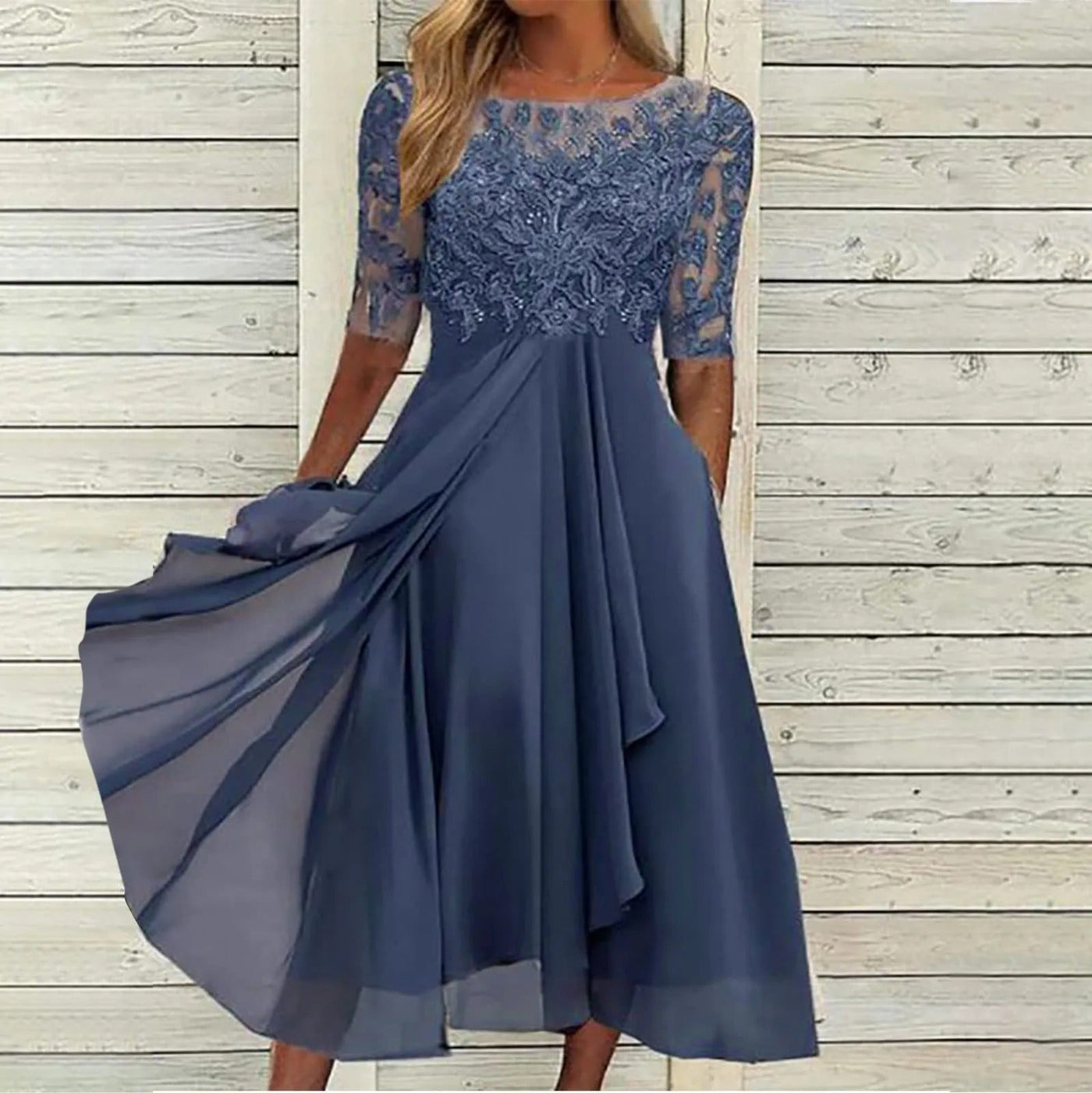VICTORIA | Elegantes Kleid mit Spitze und fließendem Rock
