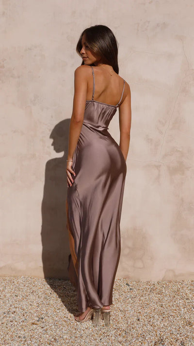 Elegantes Damen Satin Maxikleid mit Beinschlitz – Festlich & Feminin