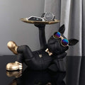Schwarze liegende Figur